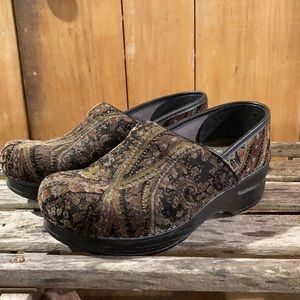 DANSKO VEGAN SHOES
